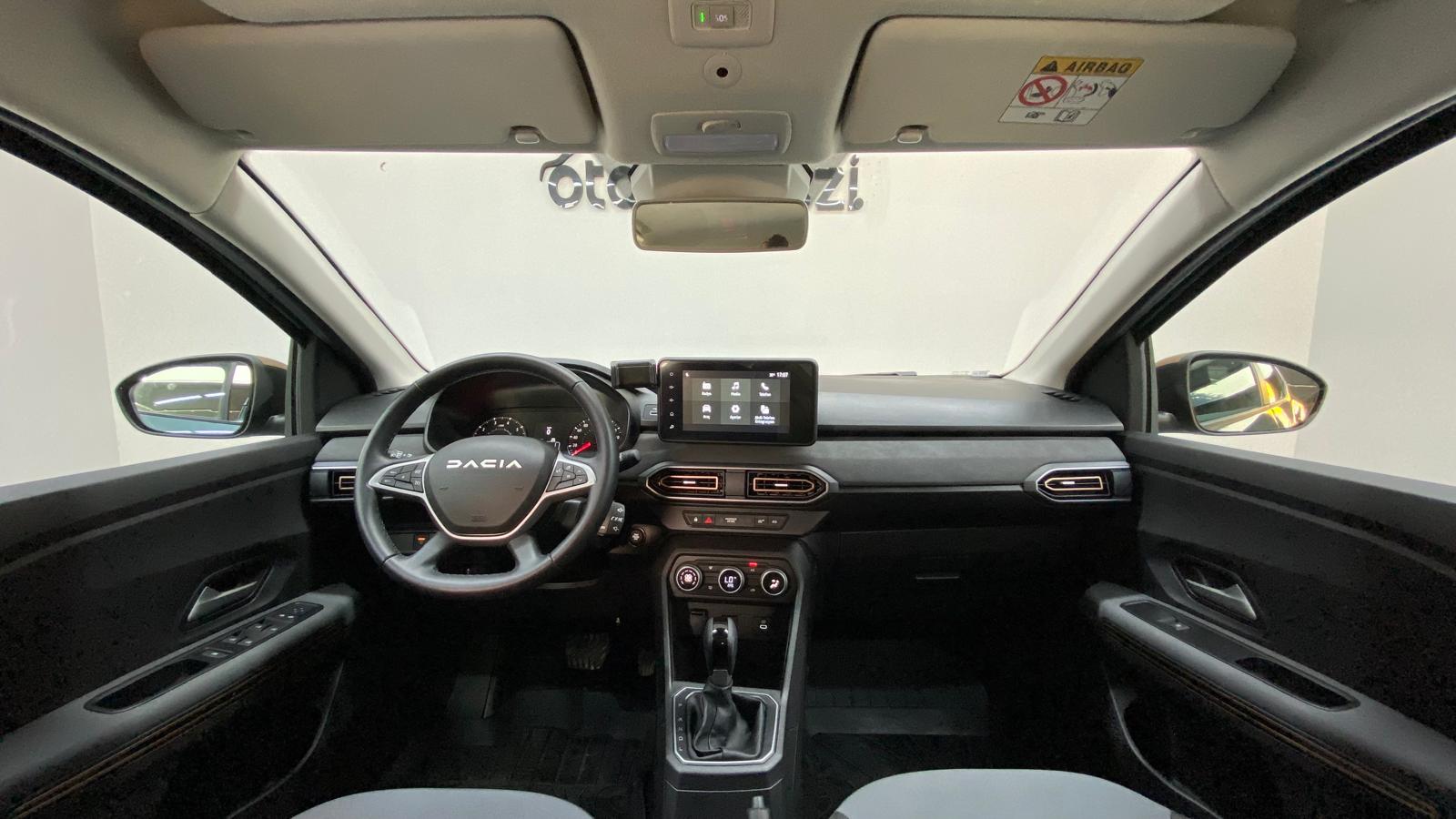 DACIA SANDERO 25